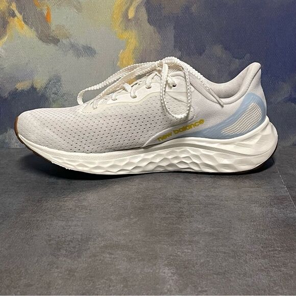 New Balance Fresh Foam Arishi V4 Sea Salt/Gulf Red Women's Sneakers Size 7.5B - Picture 12 of 16